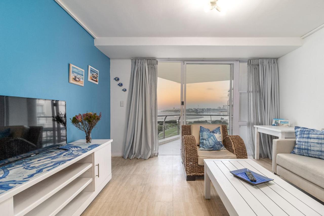 Luxury Escape Sleeps 4 - Ocean View - - Pool - Gym - Back Up Power * Cape Town